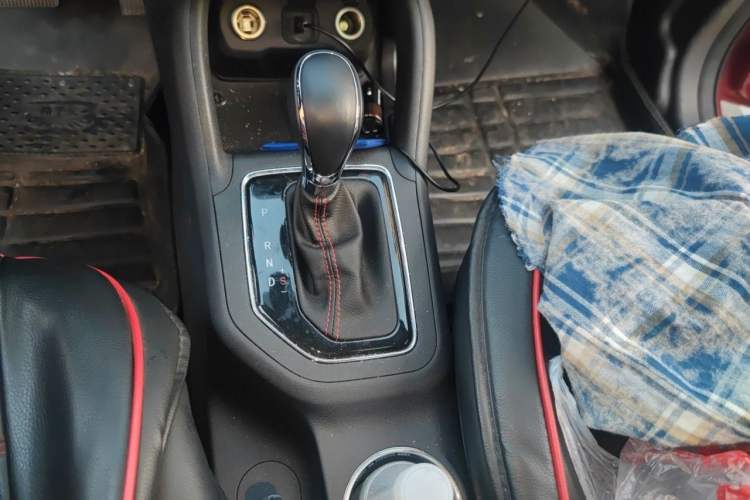 Used CHANGAN CS35 2017 1.6L Automatic Luxury Model Gear Lever