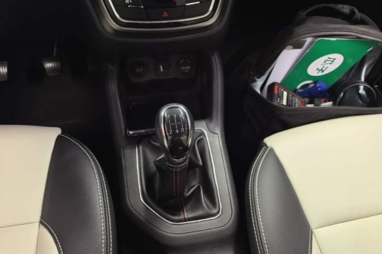 Used CHANGAN CS35 2017 1.6L Manual Luxury Model Gear Lever