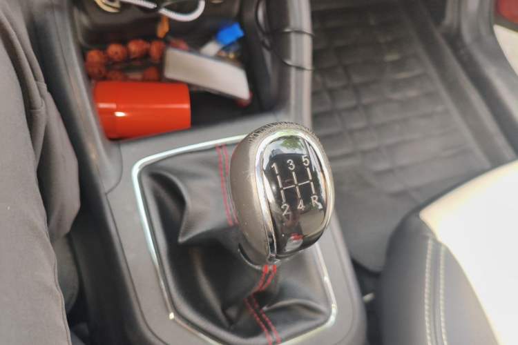 Used CHANGAN CS35 2017 1.6L Manual Luxury Model Gear Lever