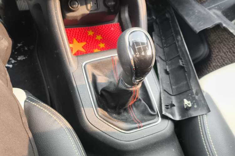 Used CHANGAN CS35 2017 1.6L Manual Luxury Model Gear Lever