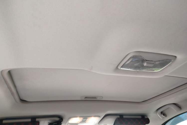 Used CHANGAN CS35 2017 1.6L Automatic Prestige Model Headliner