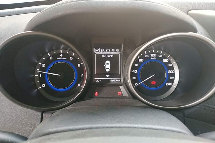 Used CHANGAN CS35 2017 1.6L Automatic Luxury Model Instrument Cluster