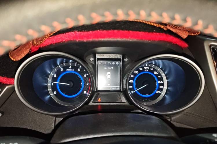 Used CHANGAN CS35 2017 1.6L Automatic Luxury Model Instrument Cluster