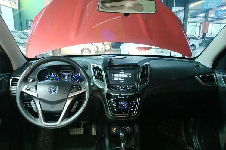 Used CHANGAN CS35 2017 1.6L Automatic Luxury Model Interior 2