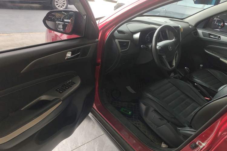 Used CHANGAN CS35 2017 1.6L Manual Luxury Model Interior 3