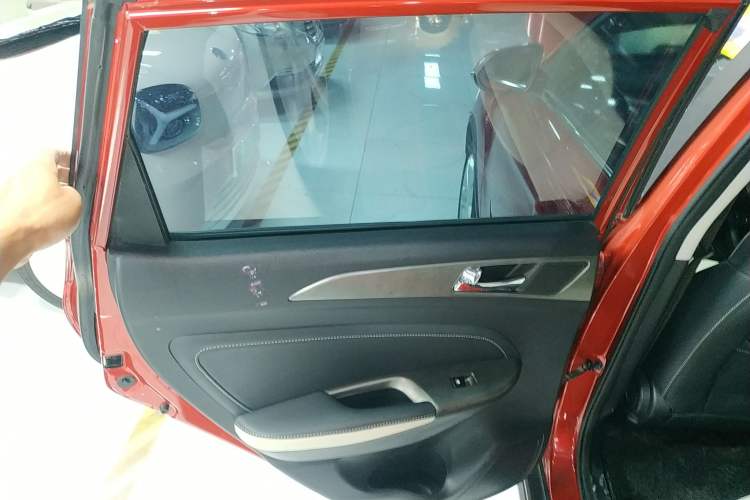 Used CHANGAN CS35 2017 1.6L Automatic Luxury Model Interior 8