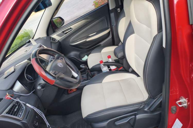 Used CHANGAN CS35 2017 1.6L Manual Luxury Model Left Front Seat