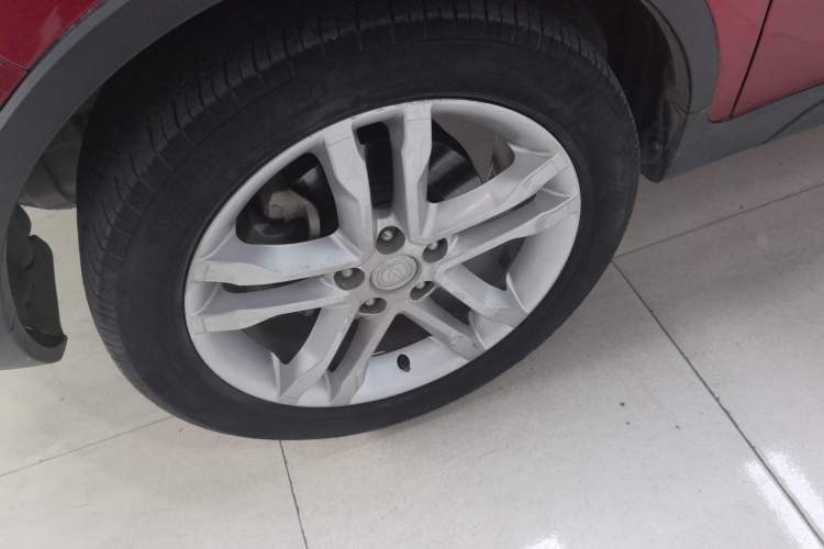 Used CHANGAN CS35 2017 1.6L Automatic Luxury Model Left Front Wheel Hub