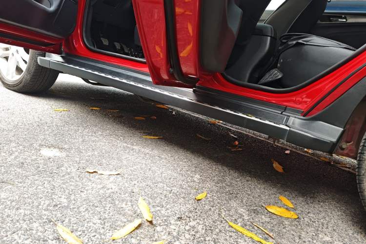 Used CHANGAN CS35 2017 1.6L Manual Luxury Model Left Side Sill