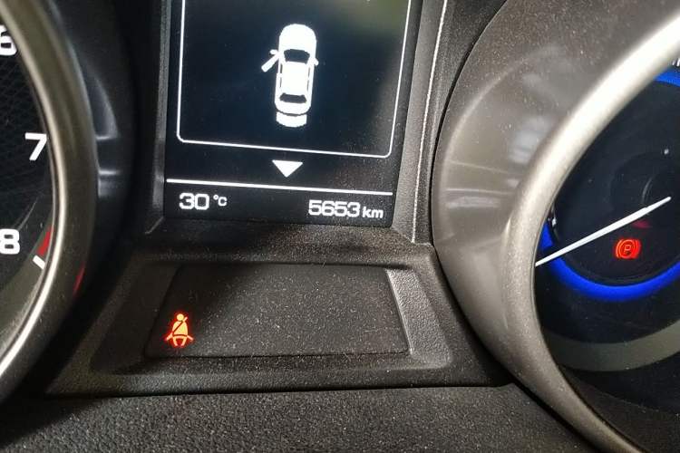 Used CHANGAN CS35 2017 1.6L Automatic Luxury Model Odometer Close Up