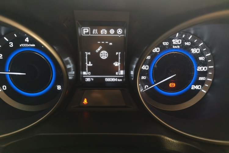 Used CHANGAN CS35 2017 1.6L Automatic Luxury Model Odometer Close Up