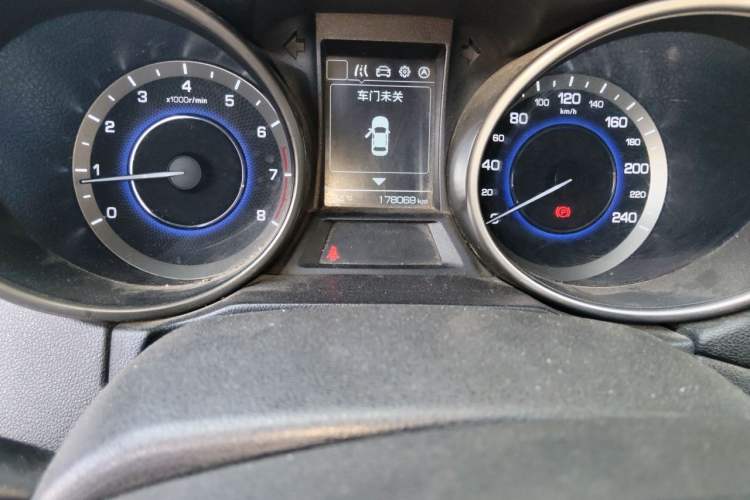 Used CHANGAN CS35 2017 1.6L Manual Luxury Model Odometer Close Up