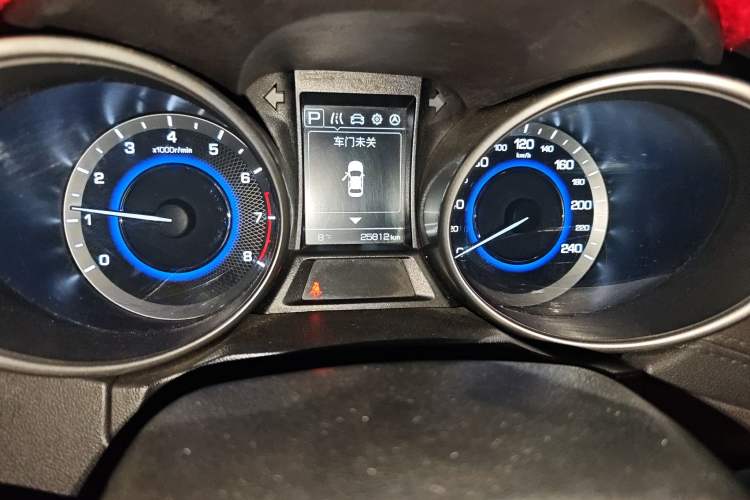 Used CHANGAN CS35 2017 1.6L Automatic Luxury Model Odometer Close Up
