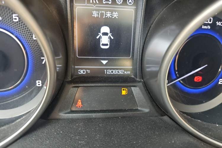 Used CHANGAN CS35 2017 1.6L Manual Luxury Model Odometer Close Up