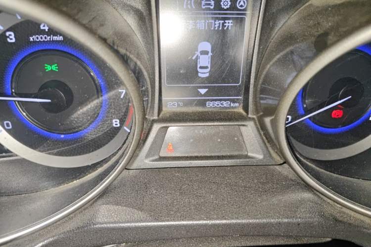 Used CHANGAN CS35 2017 1.6L Manual Luxury Model Odometer Close Up