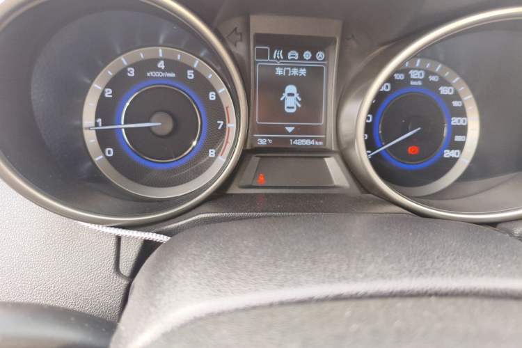 Used CHANGAN CS35 2017 1.6L Manual Luxury Model Odometer Close Up