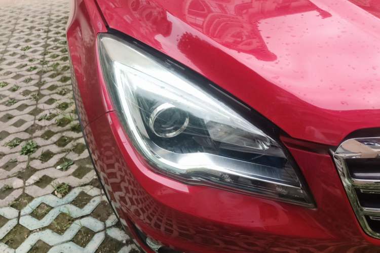 Used CHANGAN CS35 2017 1.6L Automatic Prestige Model Right Front Headlight