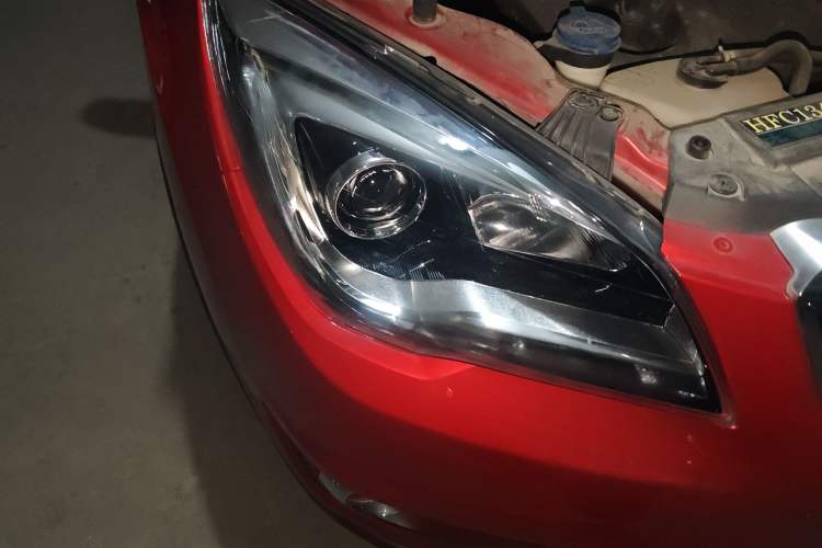 Used CHANGAN CS35 2017 1.6L Automatic Luxury Model Right Front Headlight