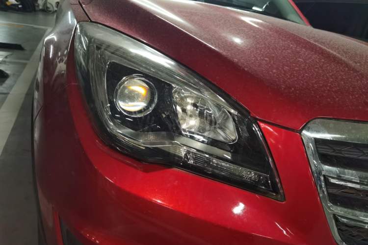 Used CHANGAN CS35 2017 1.6L Manual Luxury Model Right Front Headlight