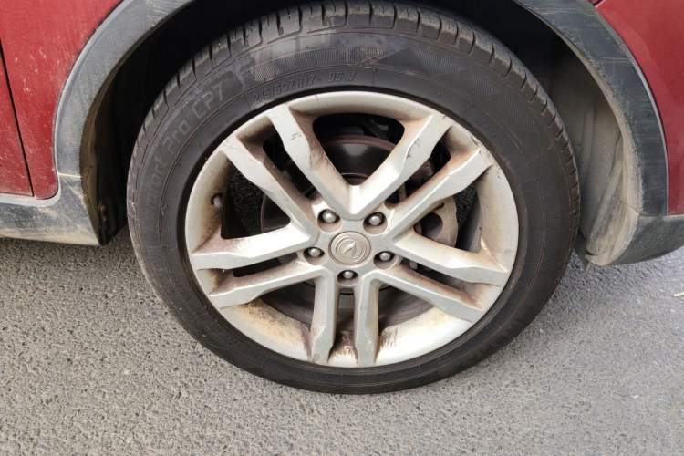 Used CHANGAN CS35 2017 1.6L Manual Luxury Model Right Front Wheel Hub