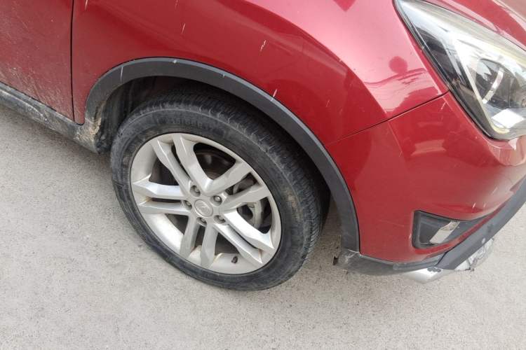 Used CHANGAN CS35 2017 1.6L Manual Luxury Model Right Front Wheel Hub