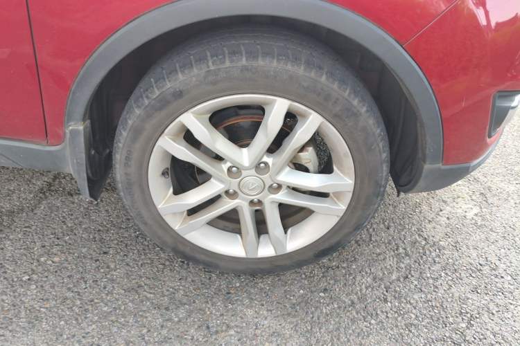 Used CHANGAN CS35 2017 1.6L Manual Luxury Model Right Front Wheel Hub