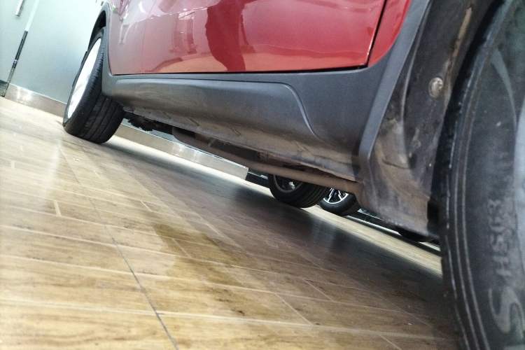 Used CHANGAN CS35 2017 1.6L Automatic Luxury Model Right Side Sill