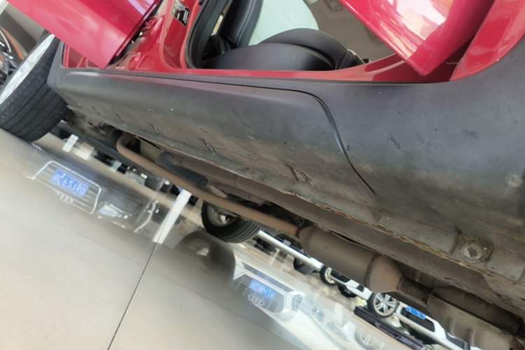 Used CHANGAN CS35 2017 1.6L Automatic Luxury Model Right Side Sill