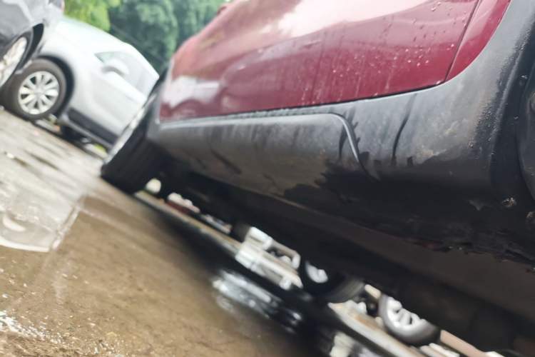 Used CHANGAN CS35 2017 1.6L Manual Luxury Model Right Side Sill
