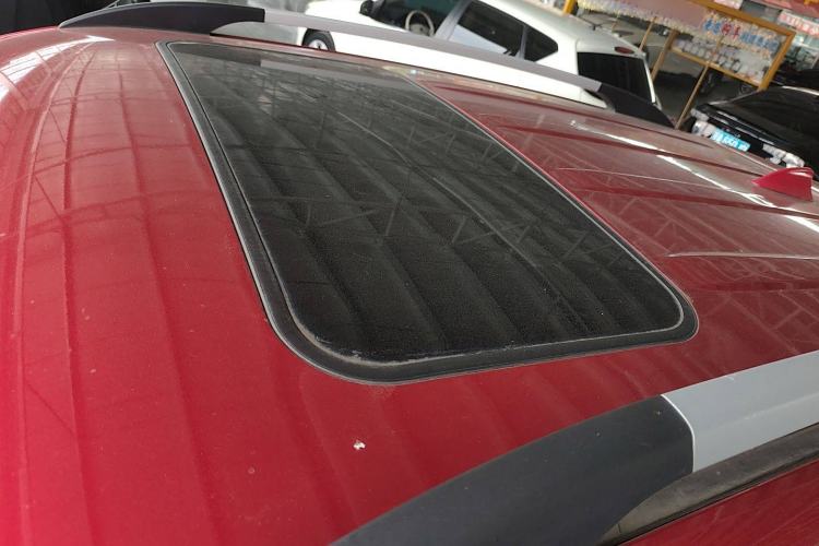 Used CHANGAN CS35 2017 1.6L Manual Luxury Model Roof