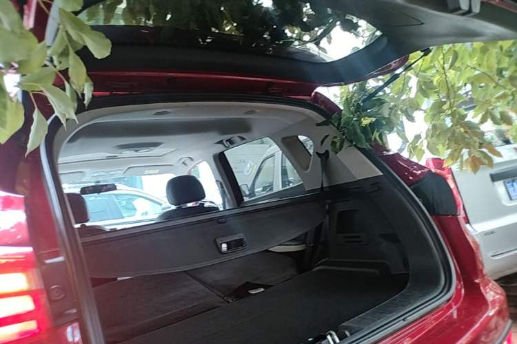 Used CHANGAN CS35 2017 1.6L Manual Luxury Model Trunk