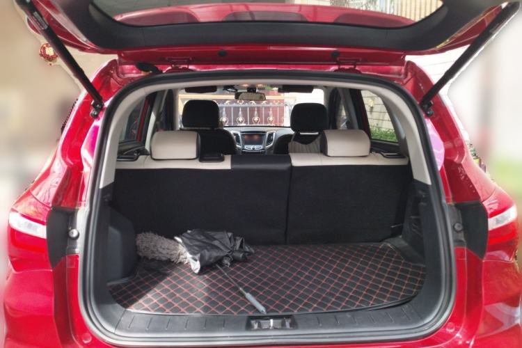 Used CHANGAN CS35 2017 1.6L Automatic Prestige Model Trunk