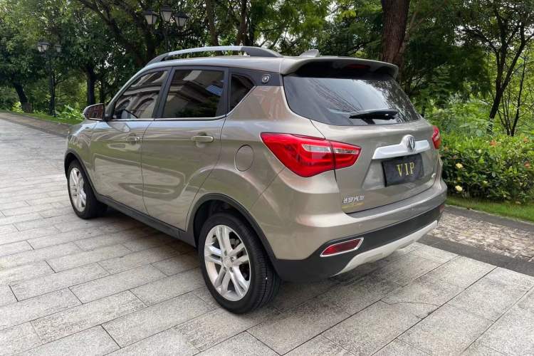 Used CHANGAN CS35 2017 1.6L Automatic Luxury Model Exterior 3