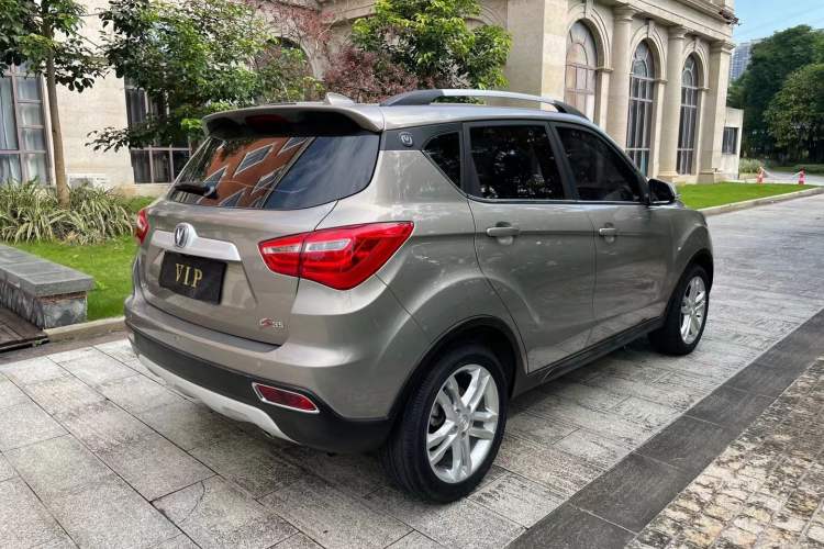 Used CHANGAN CS35 2017 1.6L Automatic Luxury Model Exterior 5