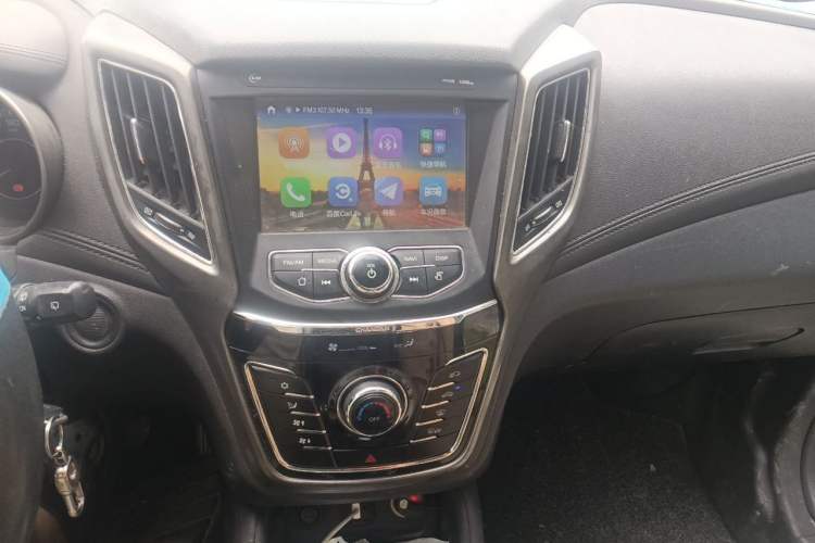 Used CHANGAN CS35 2017 1.6L Automatic Luxury Model Audio And AC Panel