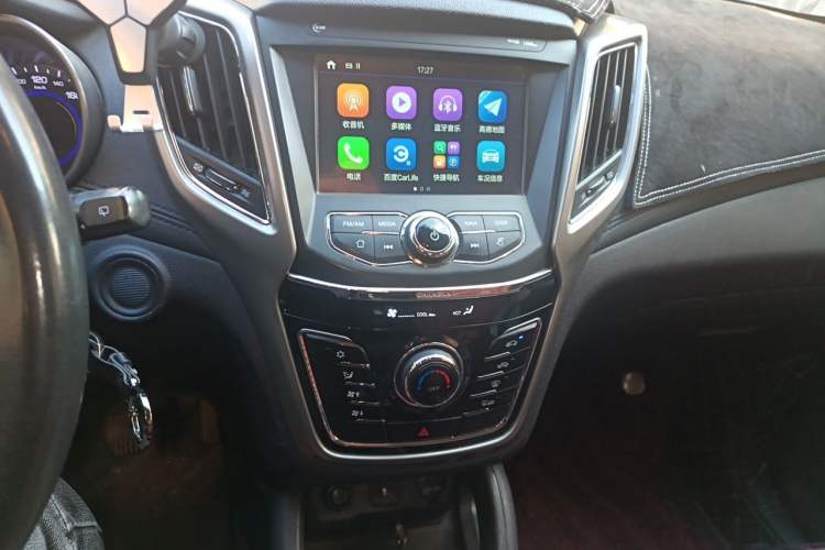 Used CHANGAN CS35 2017 1.6L Manual Luxury Model Audio And AC Panel