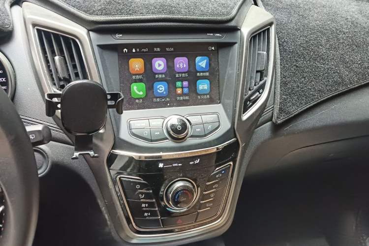 Used CHANGAN CS35 2017 1.6L Manual Luxury Model Audio And AC Panel