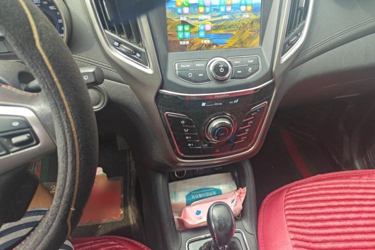 Used CHANGAN CS35 2017 1.6L Automatic Luxury Model Audio And AC Panel
