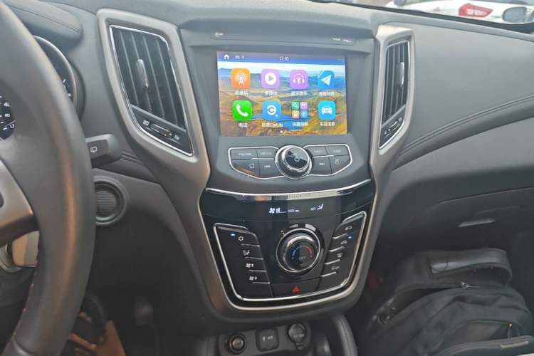 Used CHANGAN CS35 2017 1.6L Automatic Luxury Model Audio And AC Panel