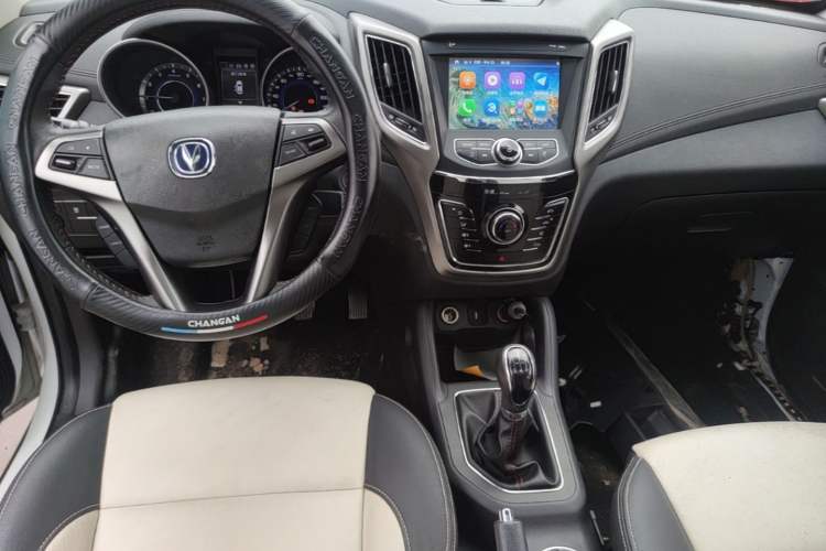 Used CHANGAN CS35 2017 1.6L Manual Luxury Model Audio And AC Panel