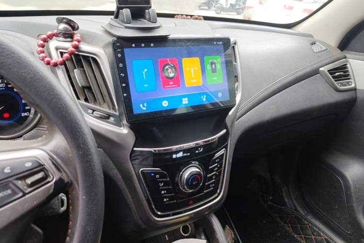 Used CHANGAN CS35 2017 1.6L Manual Luxury Model Audio And AC Panel