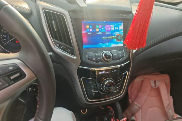 Used CHANGAN CS35 2017 1.6L Manual Luxury Model Audio And AC Panel