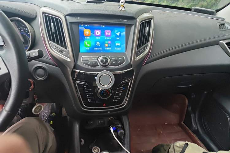 Used CHANGAN CS35 2017 1.6L Manual Luxury Model Audio And AC Panel