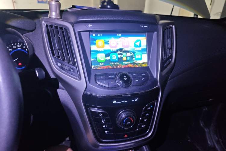 Used CHANGAN CS35 2017 1.6L Manual Luxury Model Audio And AC Panel