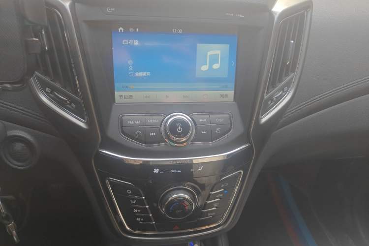 Used CHANGAN CS35 2017 1.6L Manual Luxury Model Audio And AC Panel