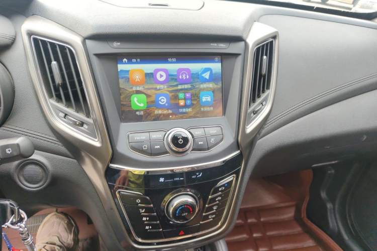 Used CHANGAN CS35 2017 1.6L Automatic Luxury Model Audio And AC Panel