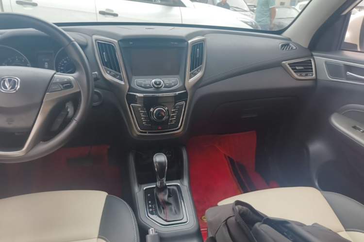 Used CHANGAN CS35 2017 1.6L Automatic Luxury Model Audio And AC Panel