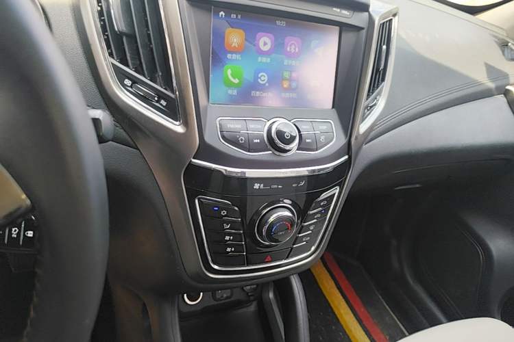 Used CHANGAN CS35 2017 1.6L Manual Luxury Model Audio And AC Panel