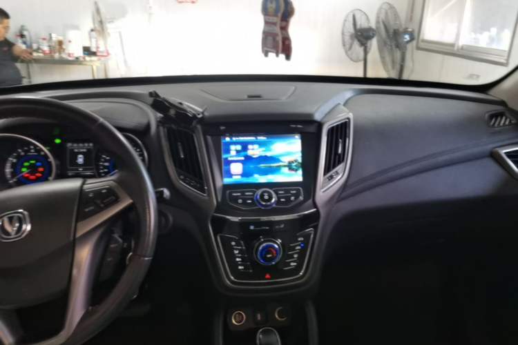 Used CHANGAN CS35 2017 1.6L Automatic Luxury Model Audio And AC Panel