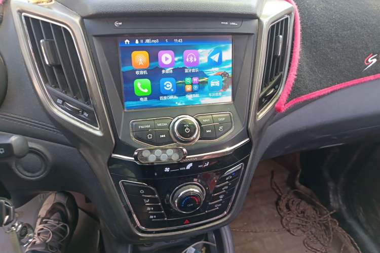Used CHANGAN CS35 2017 1.6L Manual Luxury Model Audio And AC Panel